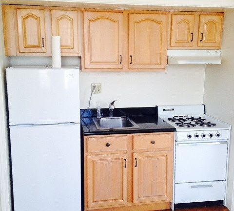 3rd image of 2360 Van Ness Ave APT 33