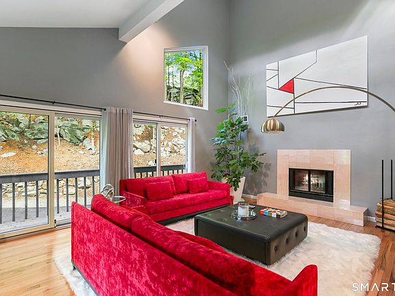 5th image of 80 East Ridge Road
