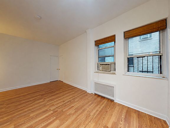 3rd image of 57 W 58th St APT 7BB