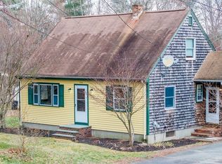 574 High Hill Rd, Dartmouth, MA 02747