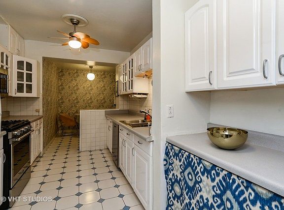 3rd image of 5011 N Wolcott Ave APT 1N