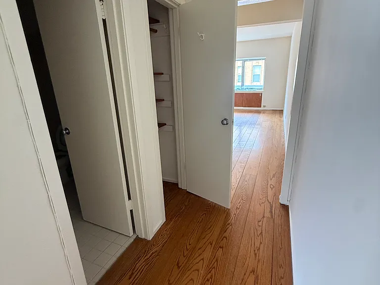 2110 Kittredge St #103 — Photo 4