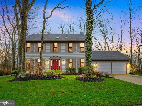 28 Burnham Ln, Voorhees, NJ 08043