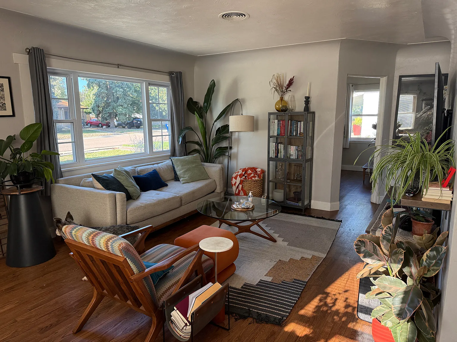 3 bed, 1191 sqft, $3,100 — Photo 2