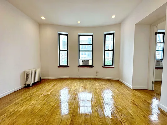 Rented by Union Square Property Management | media 13