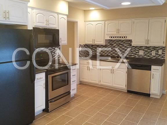 4th image of 2973 Aries Ct