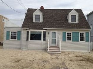 107 W Kirkland Ave, Brant Beach, NJ 08008