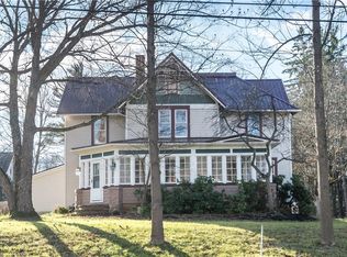 15787 Grove St, Middlefield, OH 44062