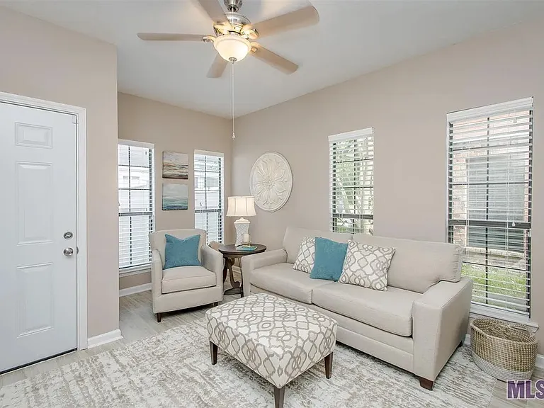 5245 Cumberland Cove Dr — Photo 3