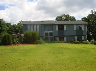 8 Power Ave, Johnston, RI 02919