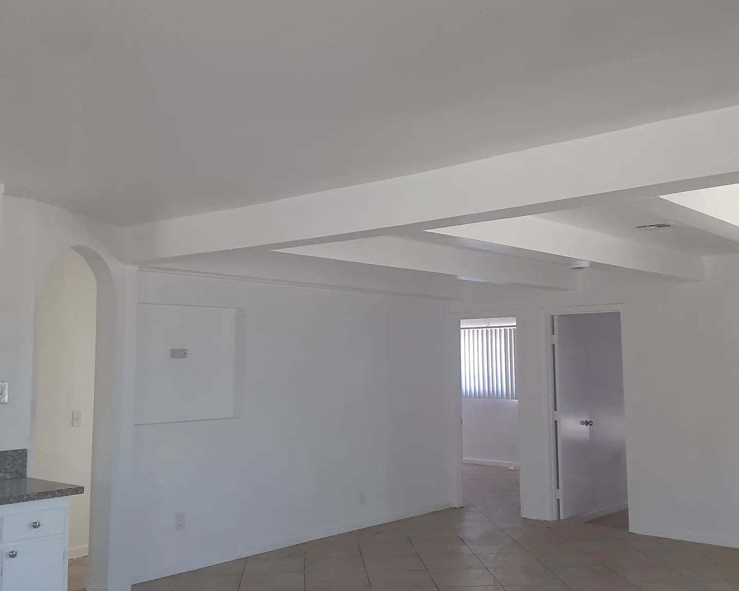 4 bed, 1100 sqft, $3,000 — Photo 4