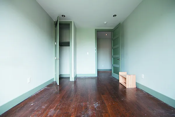 Rented by Brooklyn Group | media 24