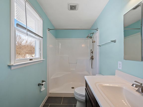 3rd image of 3206 Seiter Ln
