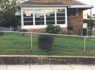 5017 C St SE, Washington, DC 20019