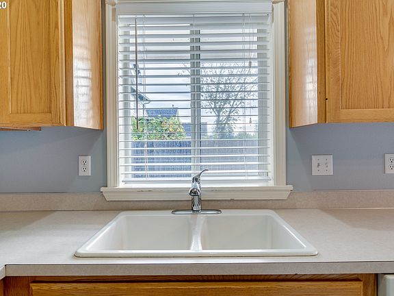 4th image of 5209 NE 129th Ave