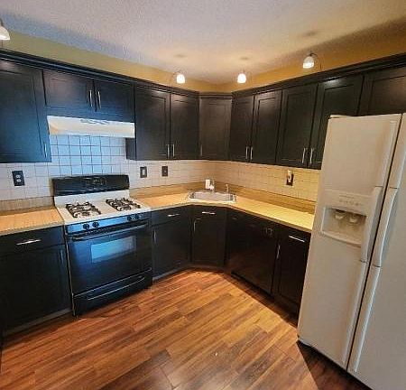 5th image of 35 Lindsey Ct #4111