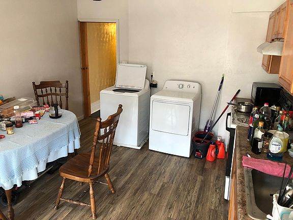 2nd image of 3613 Parkview Ave