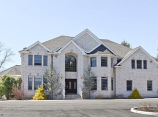 10 Old Forge Ln, Andover, NJ 07821