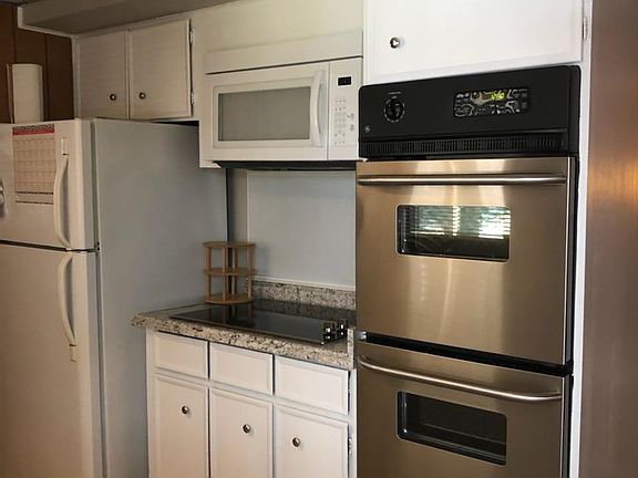 5th image of 316 Dartmoor Dr