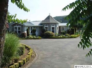 37494 Sunset Ln, Brownsville, OR 97327