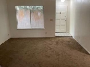4866 N Vagedes Ave #103, Fresno, CA 93705