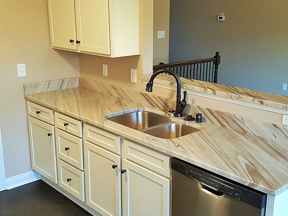2nd image of 7823 Bridlewood Pl