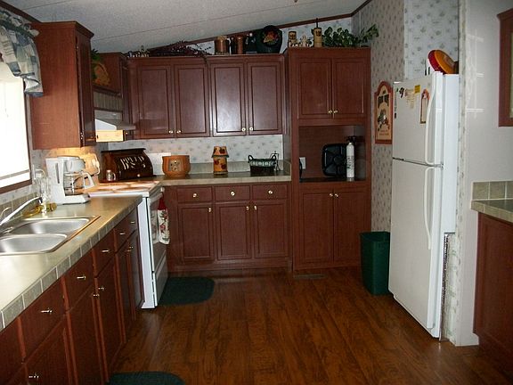 Other view of kitchen