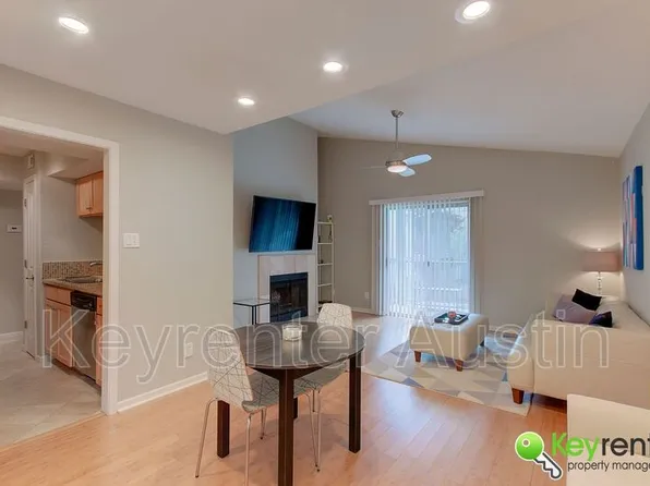 3204 Menchaca Rd #216, Austin, TX 78704