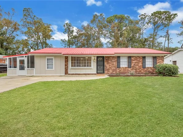 2265 Poinsettia Cir, Brunswick, GA 31520