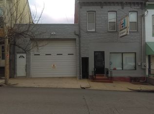 1034 Elm St, Reading, PA 19604
