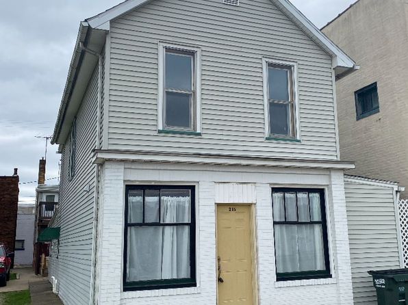 215 Center St