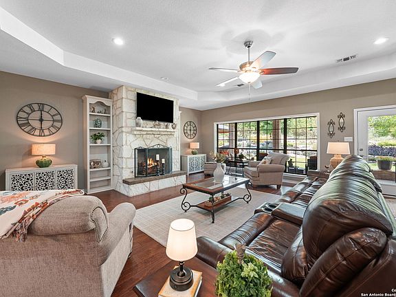 5th image of 1704 MOUNTAIN LAUREL VIEW