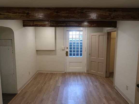 2nd image of 1826 D St APT 5
