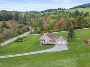 112 Quaker Hill Rd, Eagle Bridge, NY 12057