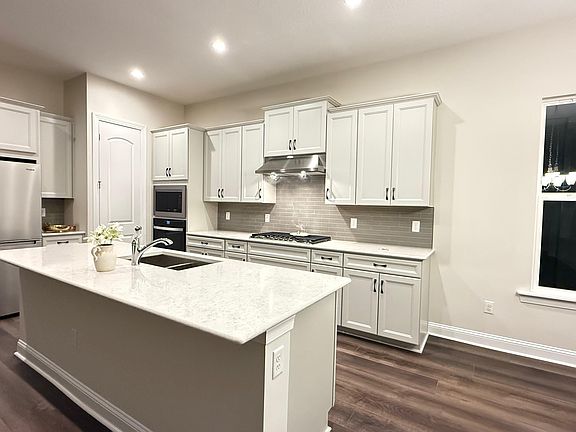 5th image of 454B Dalton Mill Dr