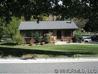 1st image of 550 Forest St