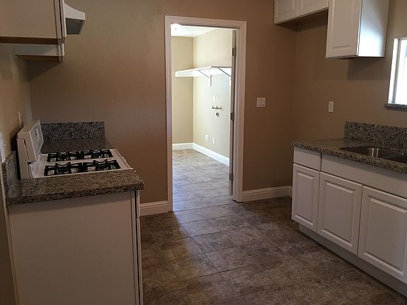 4th image of 2130 E 10th St