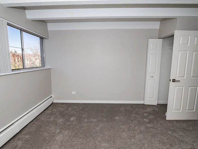 999 N Pearl St — Photo 34