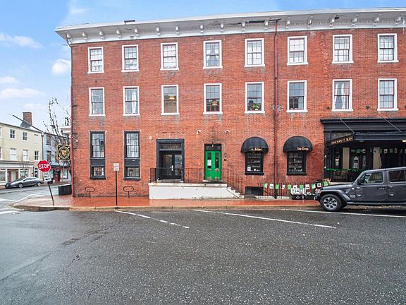 3rd image of 200 Hanover St #2A