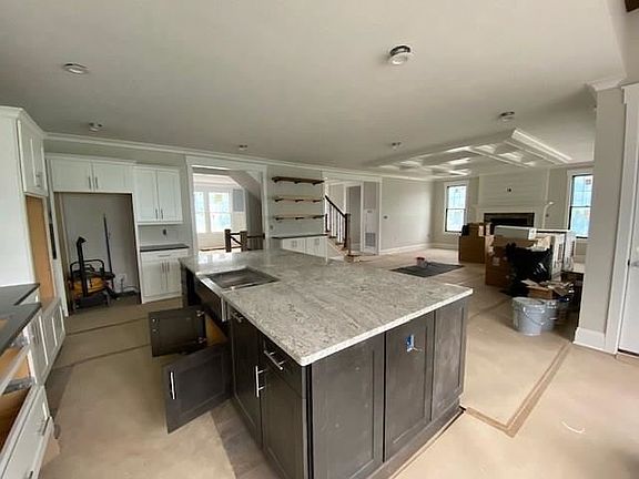 5th image of 101 Grindstone Pl