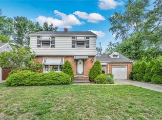 5015 Oakland Dr, Lyndhurst, OH 44124