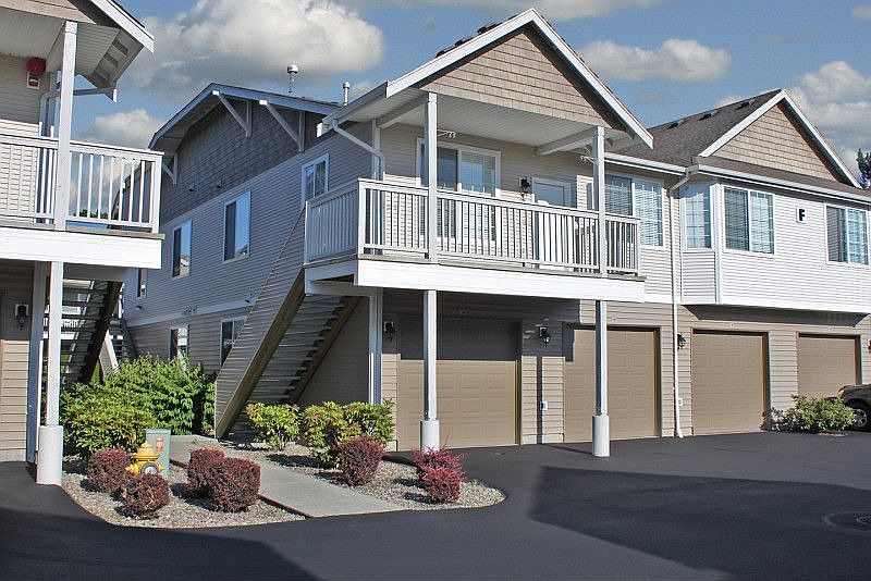 1st image of 1002 9th Ave SE APT F203