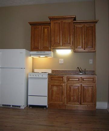 3rd image of 228 E 4th St #6