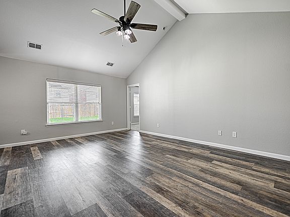 4th image of 129 Lamont Rd