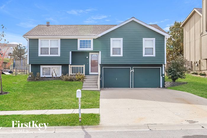 1st image of 1877 Gates Dr W