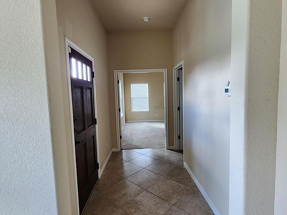 4th image of 309 Meadowlark St APT A
