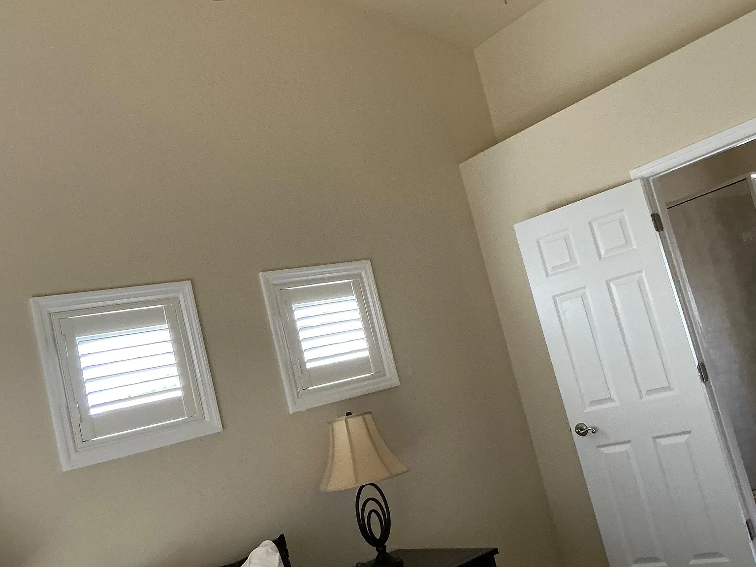 4 bed, 3.0 bath, 2025 sqft, $1,321 — Photo 1
