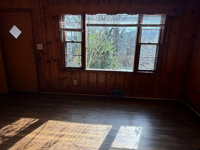179 Sulphur Springs Rd — Photo 3