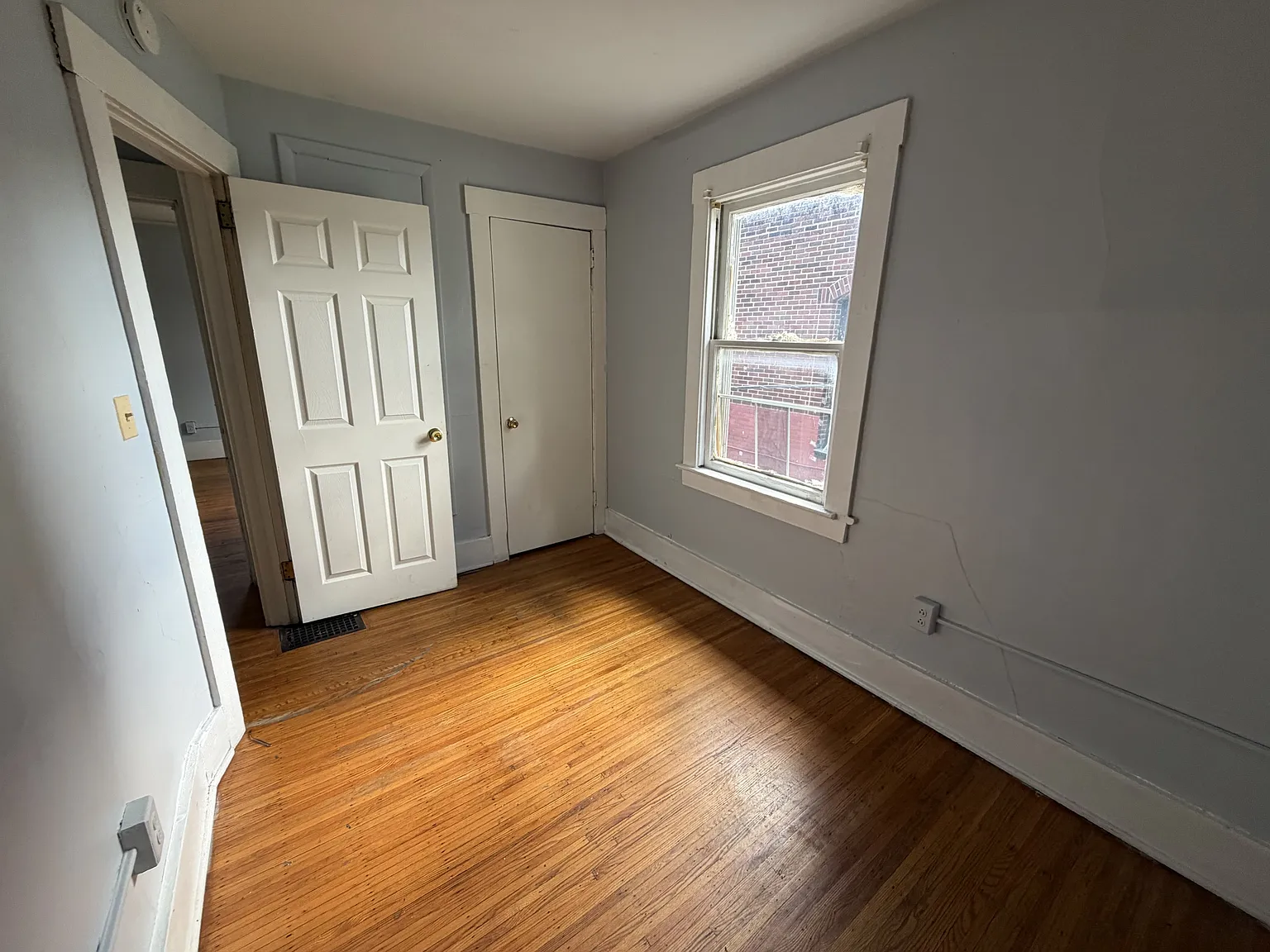 11-15 Myrtle St - 11 — Photo 3