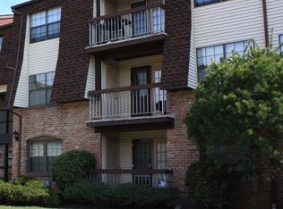 1309 Green Hollow Dr, Iselin, NJ 08830